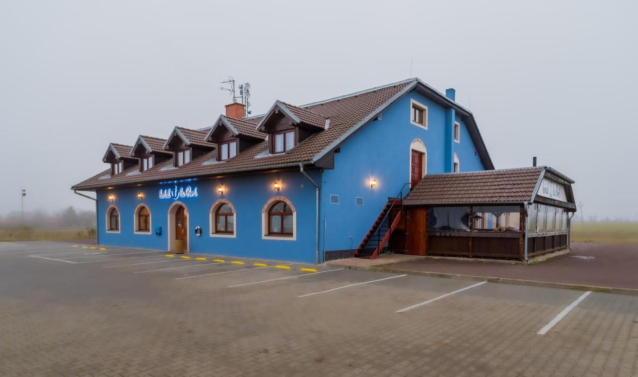 Hotel La Port à Znojmo Extérieur photo