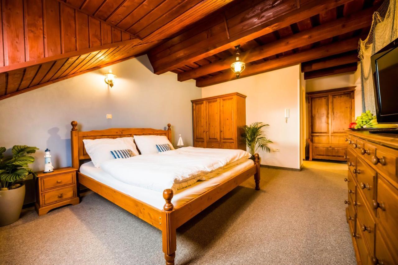 Hotel La Port à Znojmo Extérieur photo