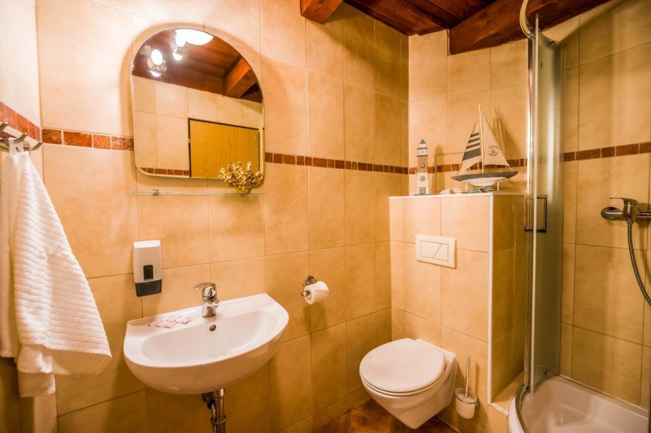 Hotel La Port à Znojmo Extérieur photo
