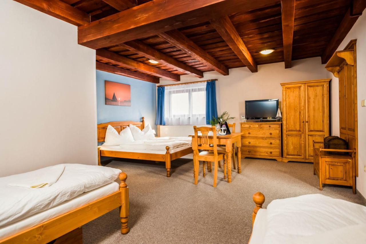 Hotel La Port à Znojmo Extérieur photo